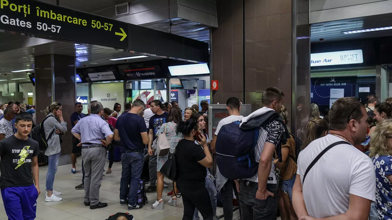 Curse Blue Air programate după 10 octombrie, anulate. Clienții anunțați de companie de anularea zborurilor