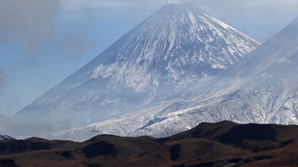 Șase persoane și-au pierdut viața în timpul escaladării unui vulcan