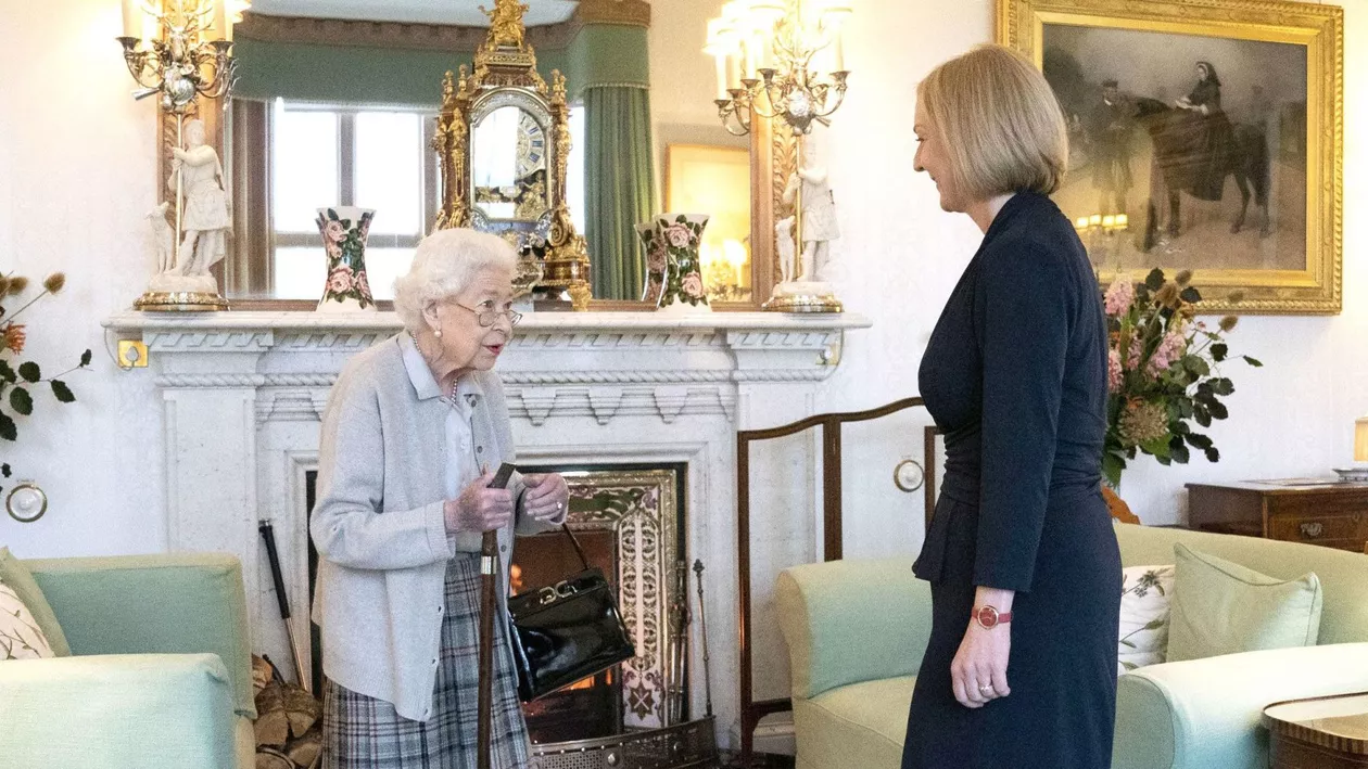 Regina Elisabeta a II-a se află sub supraveghere medicală. Prințul Charles și ducele de Cambridge au plecat spre reședința sa din Scoția. Mesajul premierului Liz Truss