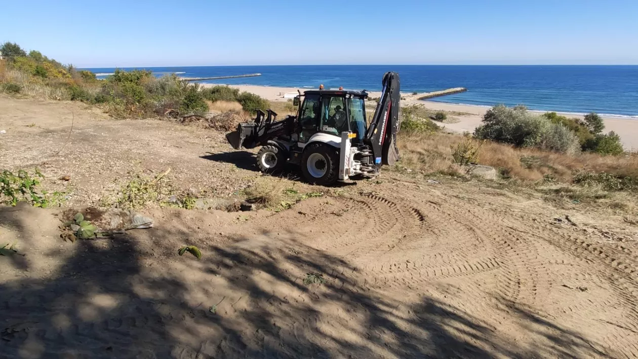 DobrogeaLive: Faleza Constanței, mutilată ilegal de beneficiarii retrocedărilor lui Mazăre (VIDEO)