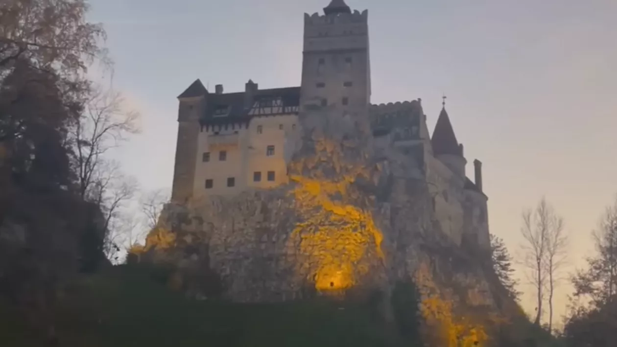 Ce scrie presa internațională despre petrecerea lui Elon Musk în Castelul Bran