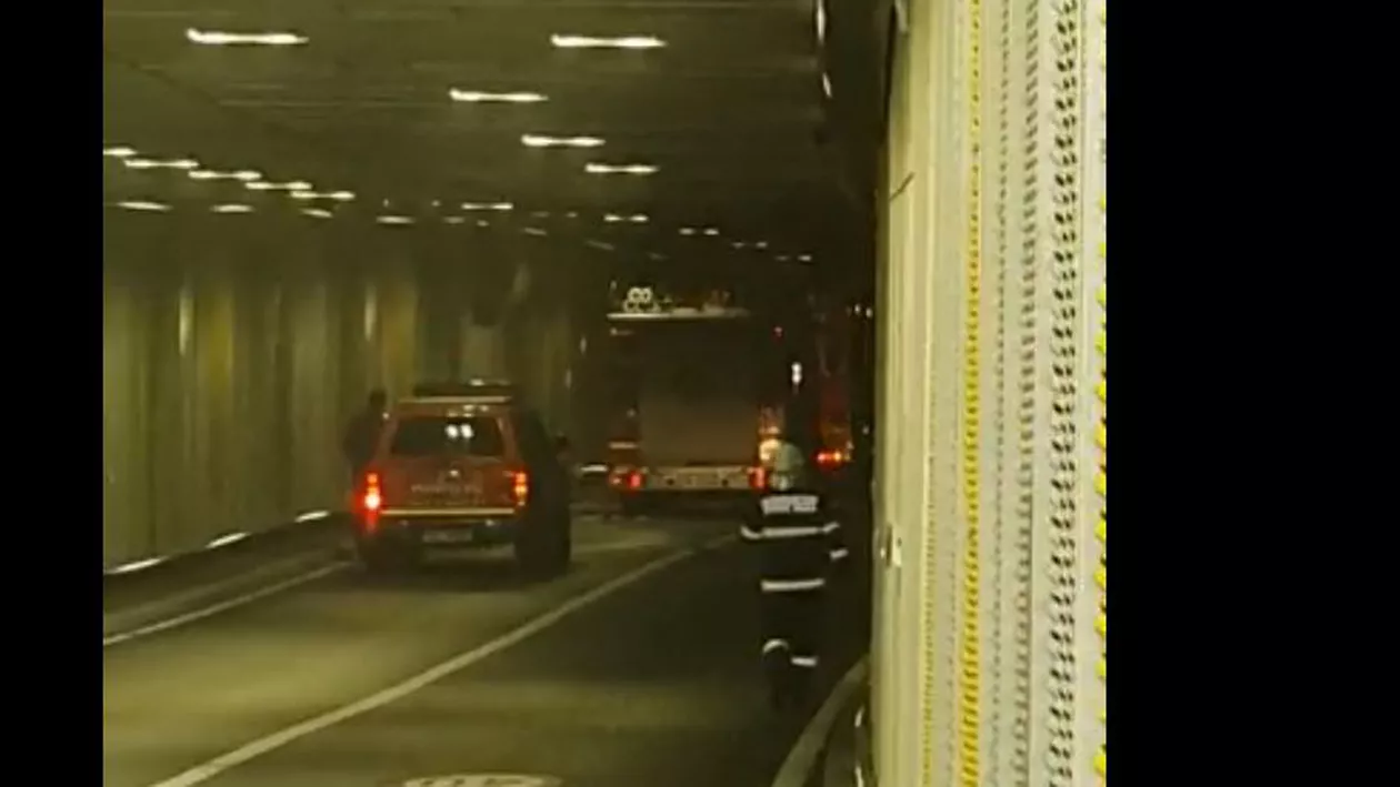 Noi imagini de la incendiul din Pasajul Unirii: Mașinile de pompieri au putut intra fără probleme. De asemenea, sistemul de ventilație a funcționat (VIDEO)