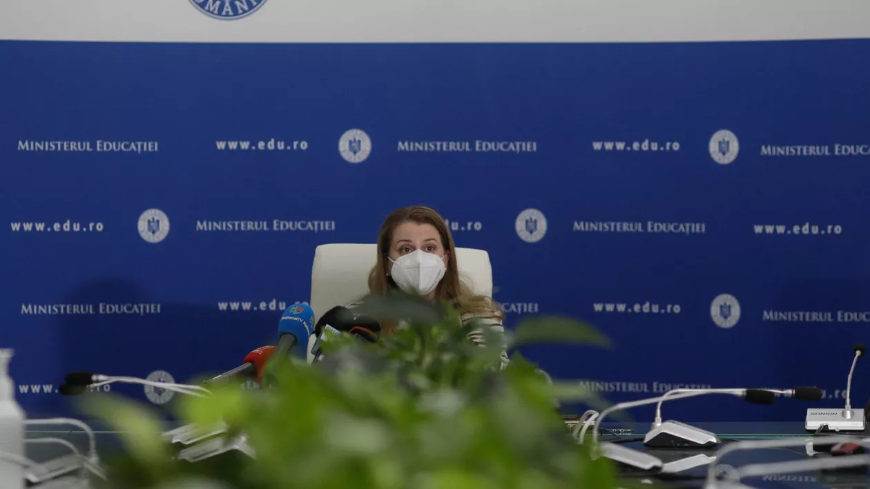 Noul ministru al Educației, Ligia Deca: „Prioritatea mea e să păstrăm toate școlile deschise, indiferent ce se întâmplă cu criza energetică”