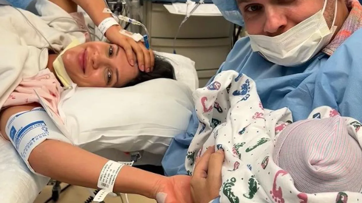 Codin Maticiuc este în culmea fericirii. Partenera lui, Ana Pandeli, i-a dăruit a doua fetiță: „Stați liniștiți: a venit Ilinca. O să facă această lume puțin mai bună” (FOTO)