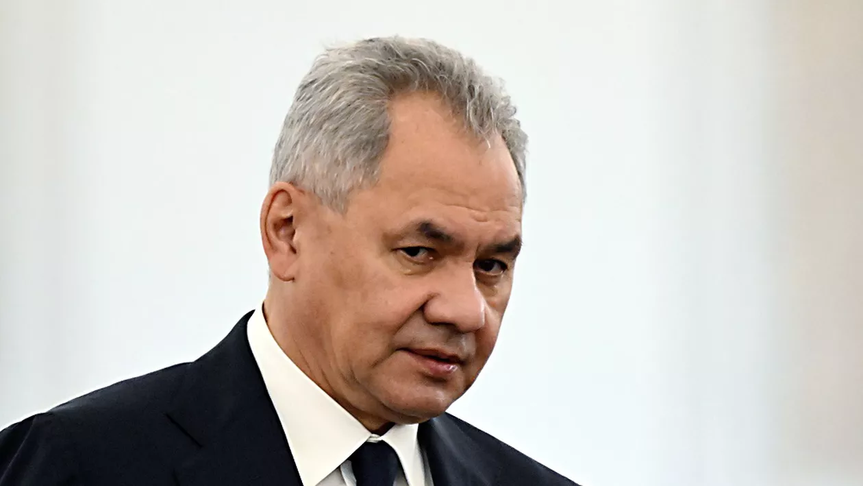 Serghei Șoigu, în discuția cu omologul britanic: Rusia, îngrijorată că Ucraina s-ar putea pregăti să folosească o „bombă murdară”