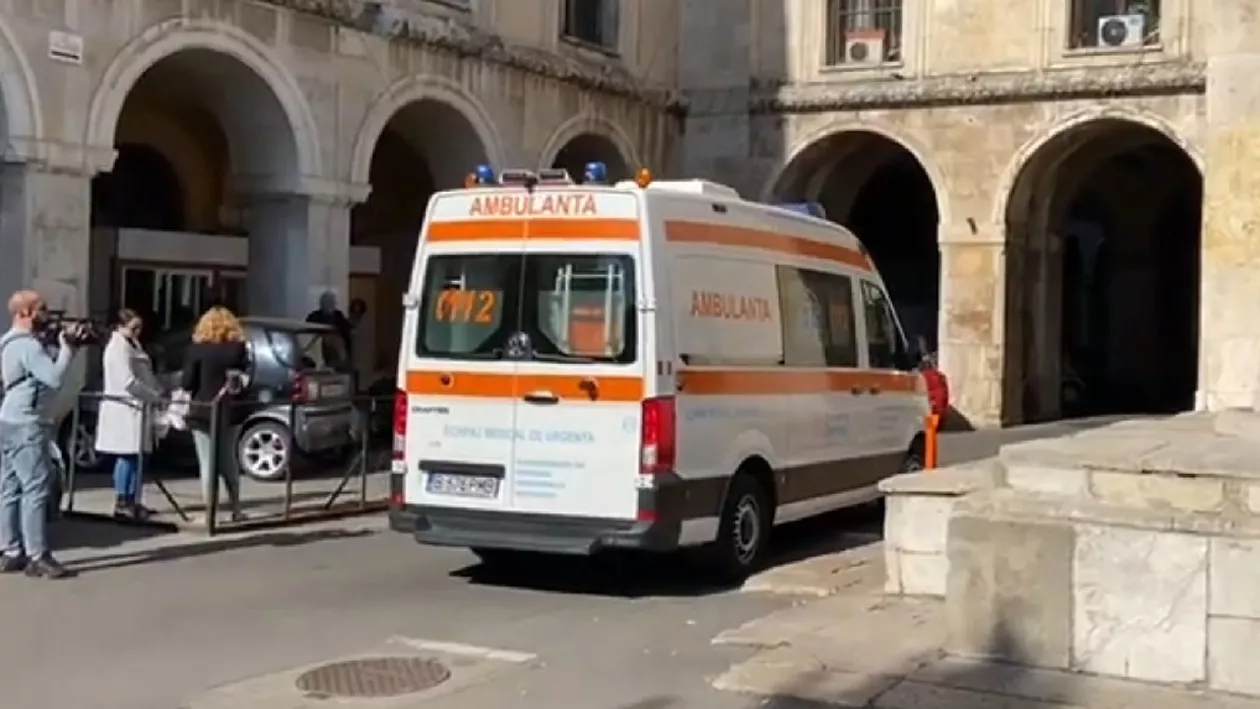 Incident la Casa Presei. Din cauza depresiei și a problemelor cu banii, un bărbat a amenințat că se sinucide (VIDEO)