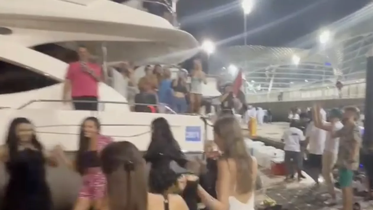 Româncele au încins o horă la Campionatul Mondial din Qatar