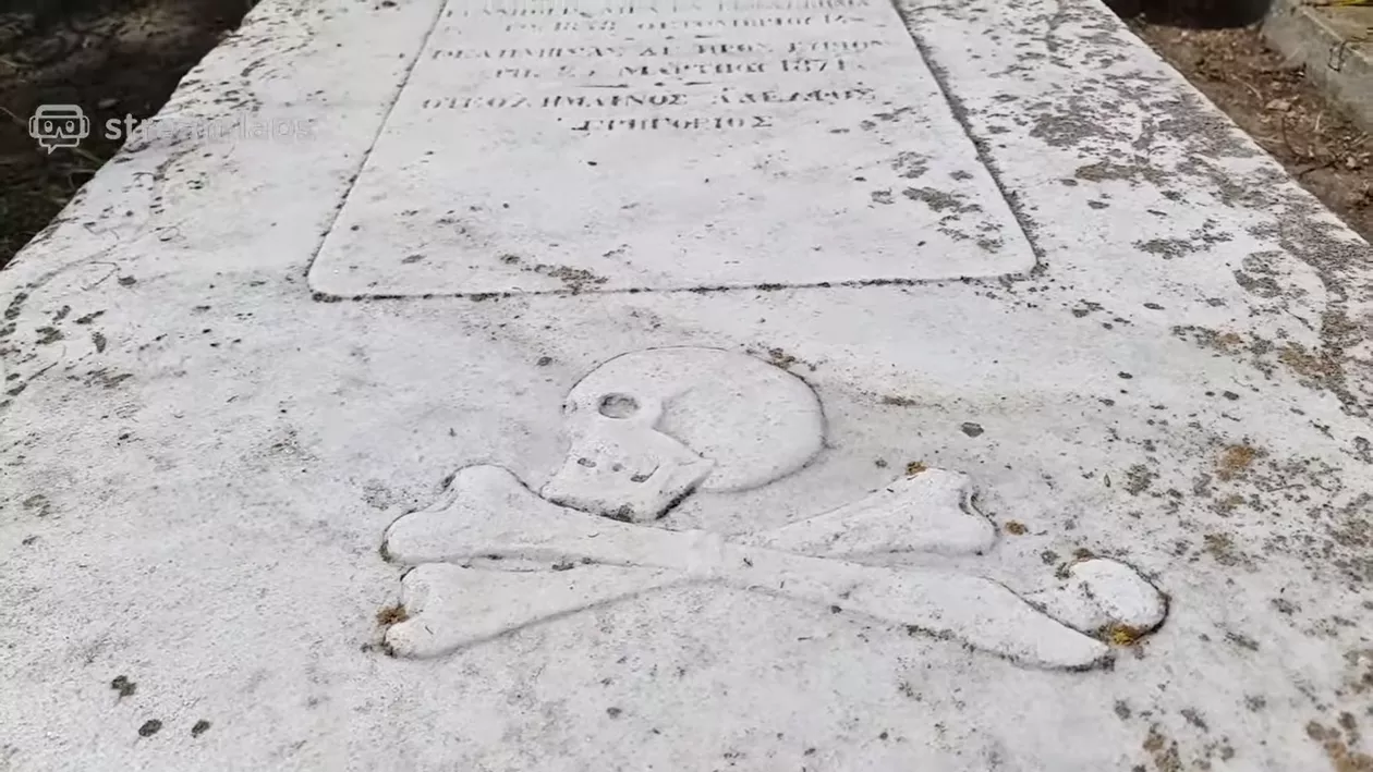 Cimitirul din Sulina, un loc unic în Europa. Legendele nemuritoare ale mormintelor ieșite din tipare