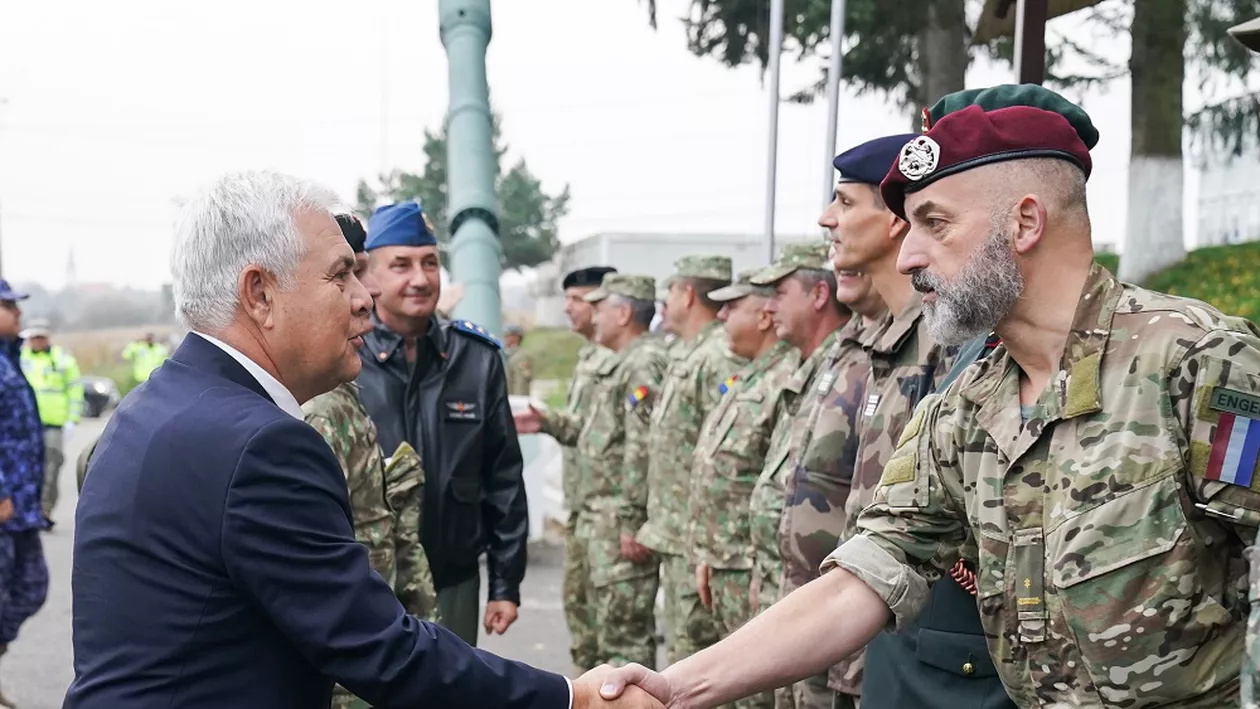 Doi deputați din Franța reclamă „condițiile nedemne” în care ar trăi soldații francezi din România: „Le este frig și au stomacul gol” / MApN: Camparea și hrănirea, asumate de partea franceză