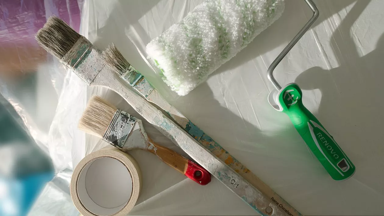 Prețuri exorbitante pentru mâna de lucru la renovarea unui apartament: La ce prețuri văd la unii pe aici, m-aș pune să fac singur”