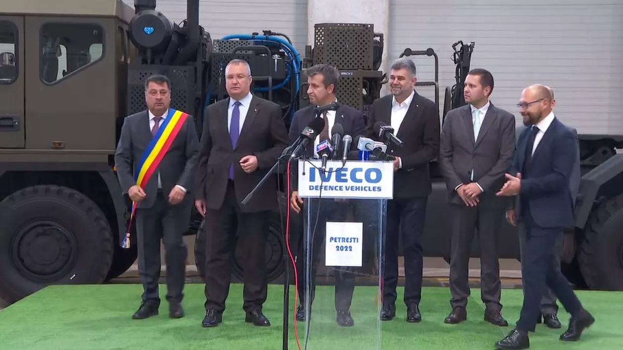 Ciucă și Ciolacu au vizitat uzina IVECO Defence Vehicles din Petrești, Dâmbovița, dar l-au uitat pe ministrul Apărării la București (VIDEO)