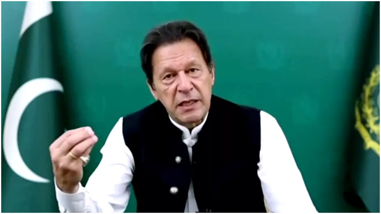 Imran Khan, fostul premier al Pakistanului, a fost împușcat într-o aparentă „tentativă de asasinat”