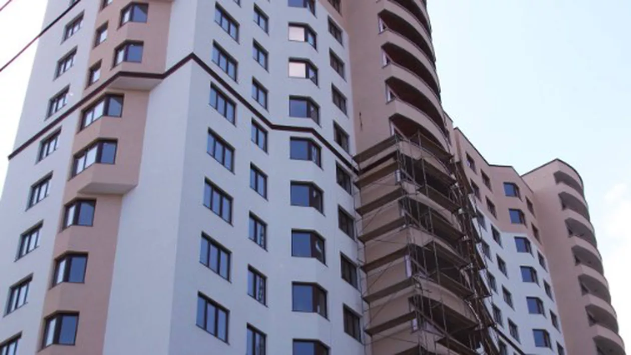 Atenție, nu e o glumă! Aveți nevoie de autorizație! Lucrările la bloc care vă pot duce direct în instanță