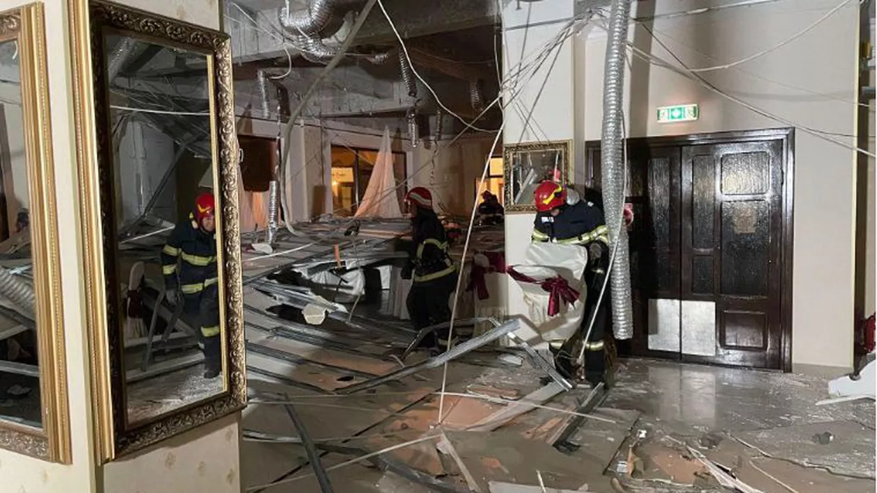 Plan roșu de intervenție în Brăila după ce s-a prăbușit tavanul fals al unui restaurant, în timpul unei petreceri (VIDEO)
