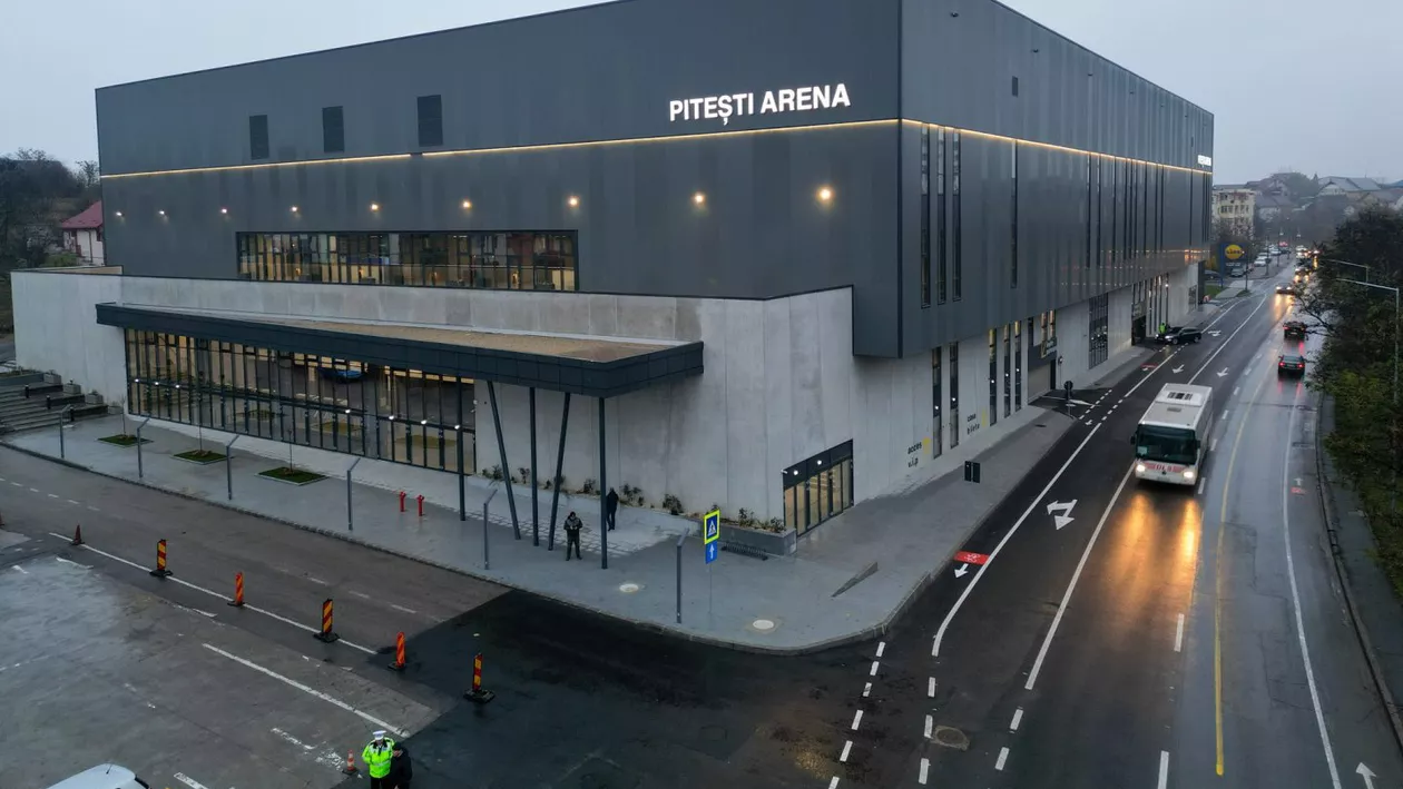 Pitești Arena a fost inaugurată / S-au făcut investiții de peste 100 de milioane de lei