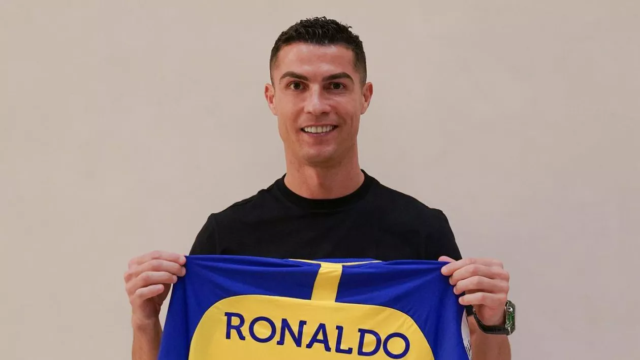 S-a făcut! Cristiano Ronaldo a bătut palma cu Al-Nassr și a fost prezentat