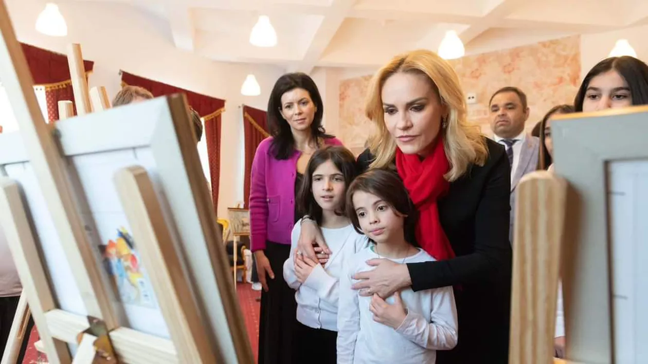 Gabriela Firea a participat la expoziția de la Centrul Social „Ferentari”