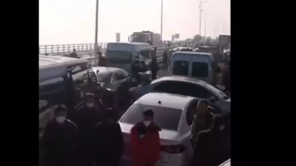 Accident îngrozitor în China. Peste 200 de autoturisme au fost implicate: „Este înfricoşător”