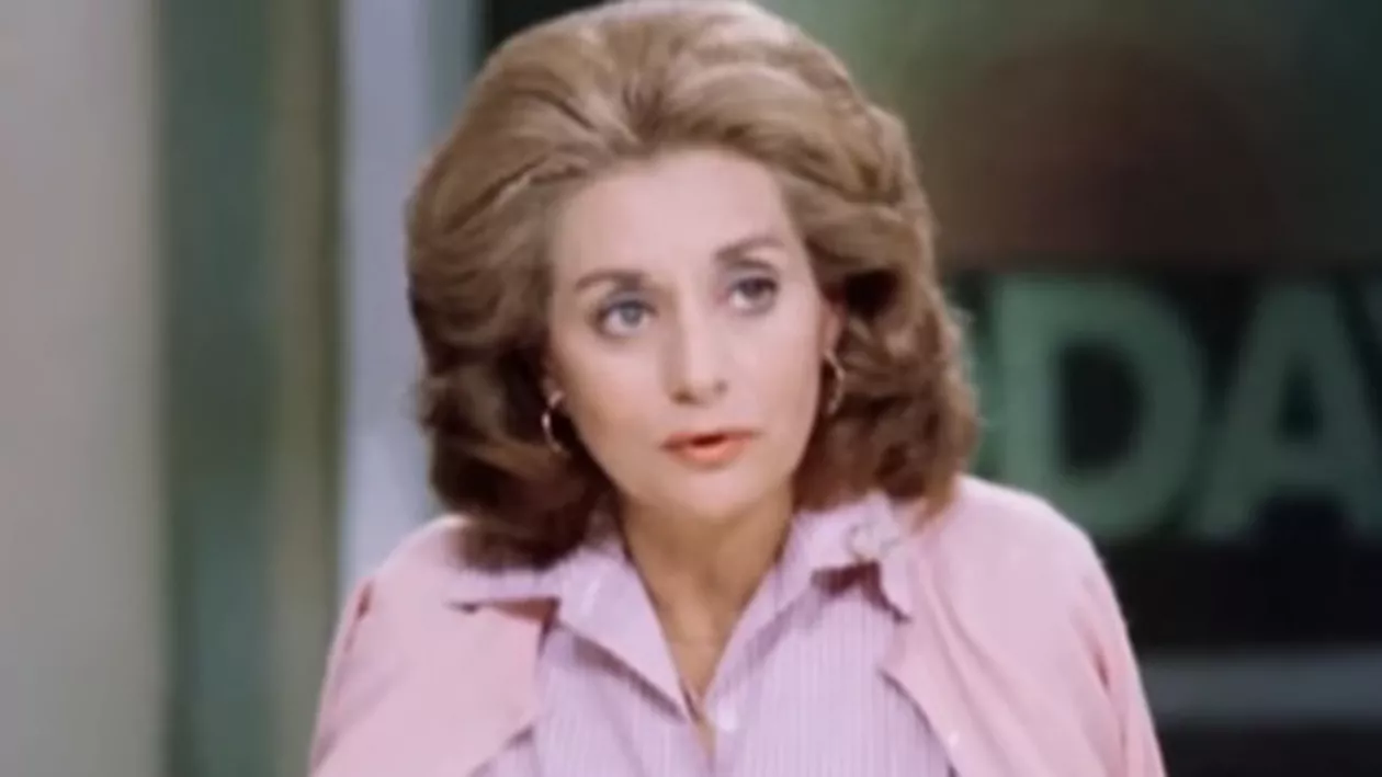 A murit Barbara Walters, jurnalista care devenise un star în SUA. Oprah: Fără ea, nu aş fi existat nici eu