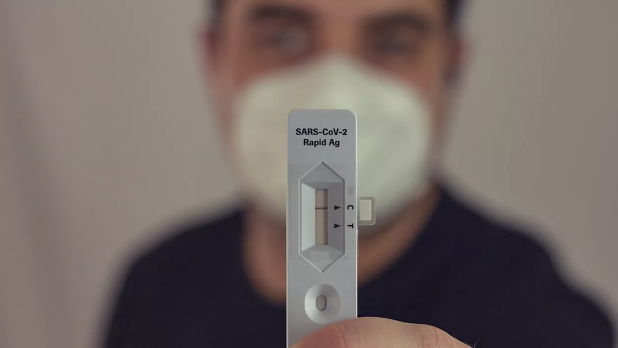 Statele Unite au introdus testele COVID-19 obligatorii pentru călătorii din China