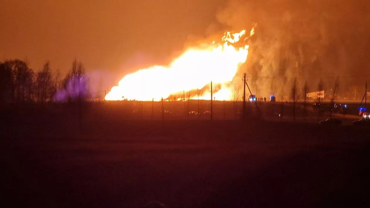 Conducta de gaz care leagă Lituania şi Letonia a fost afectată de o explozie. Flăcările s-au ridicat la o înălţime de 50 de metri (VIDEO)