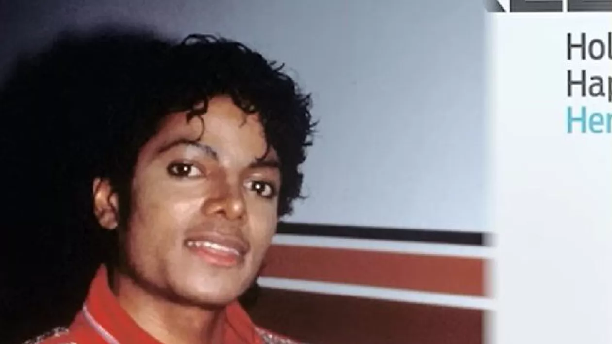 Suma uriașă cu care s-a vândut la licitație o singură șosetă strălucitoare purtată de Michael Jackson la un concert