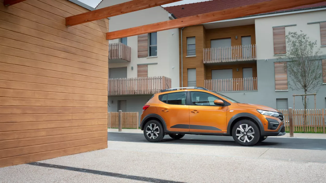Mașina românească de tradiție a ajuns cel mai vândut automobil din Europa. Șoferii preferă Dacia Sandero
