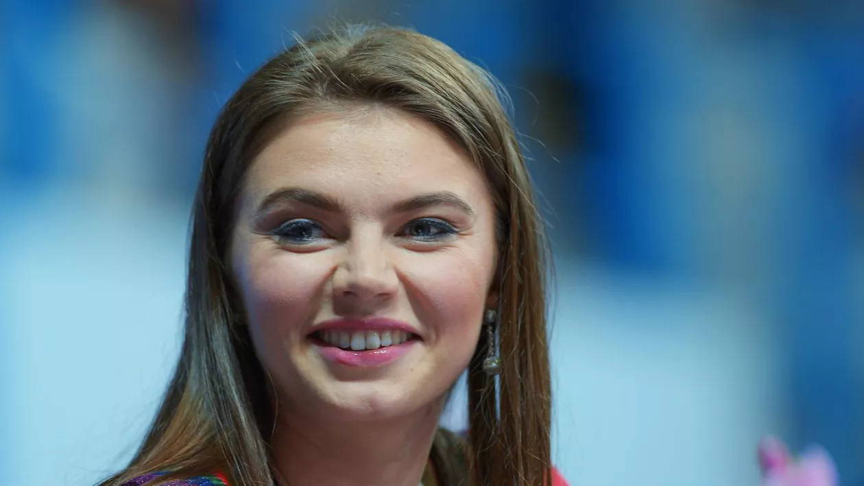 Presupusa iubită a liderului de la Kremlin susține că informația are aceeași putere ca un Kalașnikov. Alina Kabaeva conduce cel mai mare grup de presă din Rusia