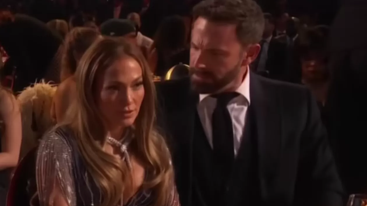 Jennifer Lopez și Ben Affleck au fost protagoniştii unui moment tensionat la gala premiilor Grammy 2023. Imaginile fac încojurul Internetului (VIDEO)