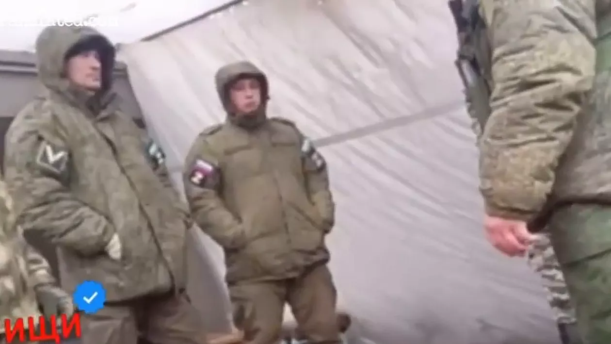 Scandal surprins în rândul trupelor ruse din Ucraina. Pe fondul consumului de alcool, un soldat rus își rănește colegii de arme cu toporul (VIDEO)
