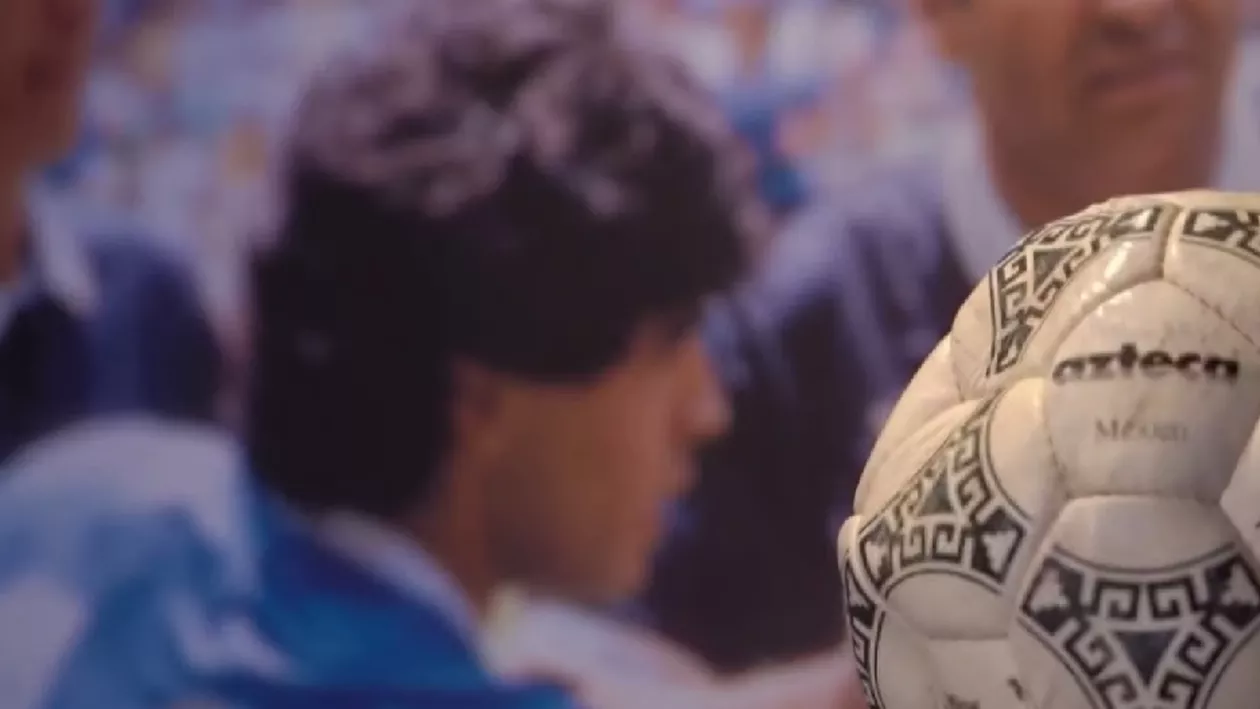 Mingea cu care Maradona a marcat golul Mâna lui Dumnezeu se vinde cu 1,7 milioane de dolari