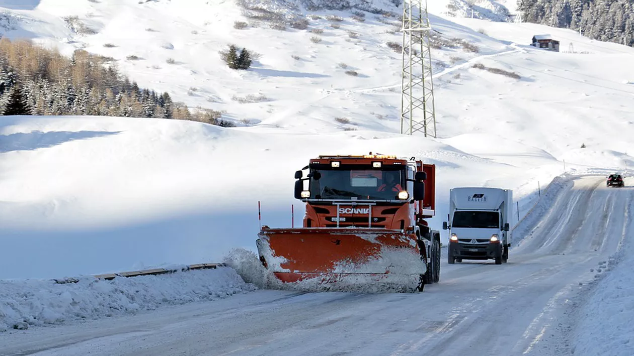 Ninsori abundente până duminică seara. IGSU recomandă evitarea călătoriilor