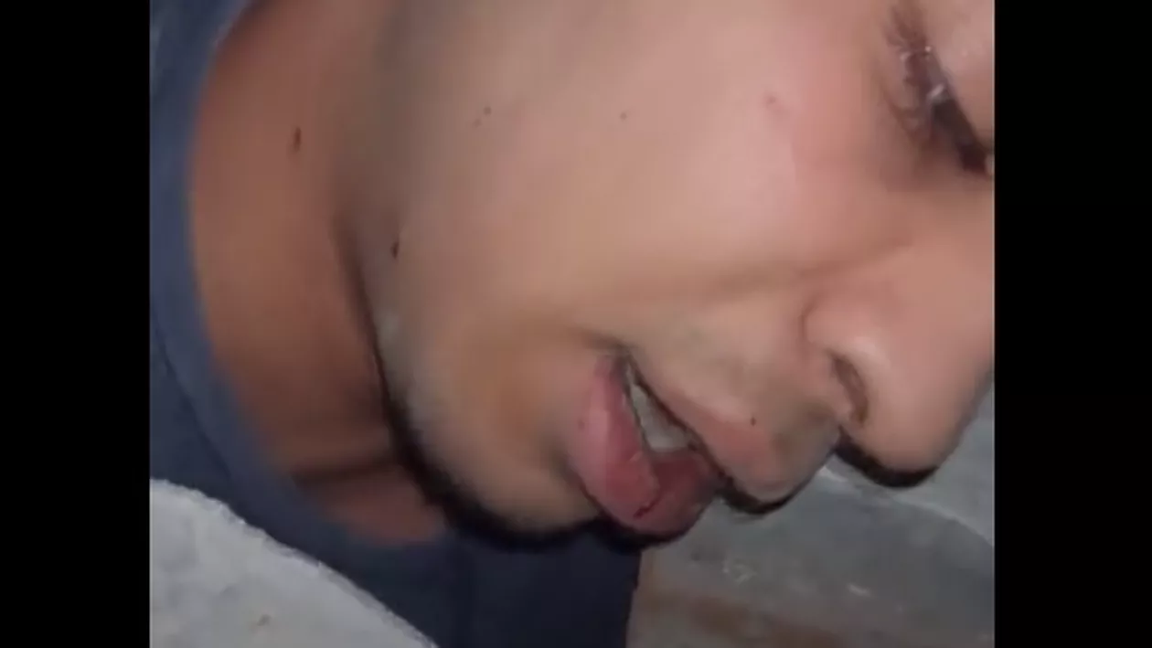 Un elev turc și-a întregistrat ceea ce credea că este ultimul mesaj de sub dărâmături. Filmul a devenit viral pe internet