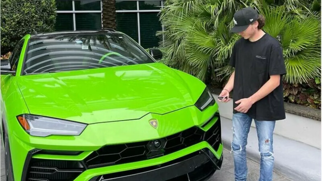 Un tânăr de 24 de ani din Canada, poreclit ”regele criptomonedelor”, a fost răpit și torturat. A cheltuit 16 milioane de dolari din banii investitorilor pe mașini și vacanțe de lux