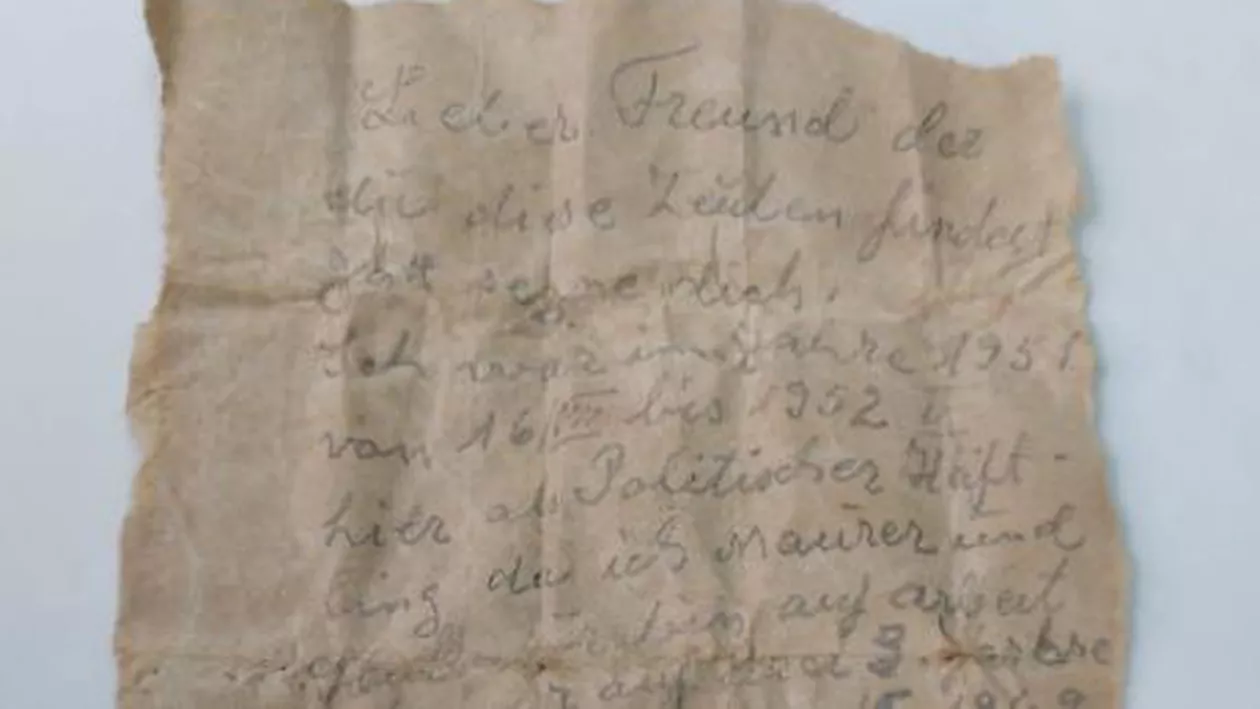 Biletul lăsat de un deținut politic în zidurile Cazinoului din Constanţa, descoperit recent: „Viața mea este în mâinile Domnului, căci liber nu voi fi prea curând. Dar Dumnezeu este milostiv” (FOTO)