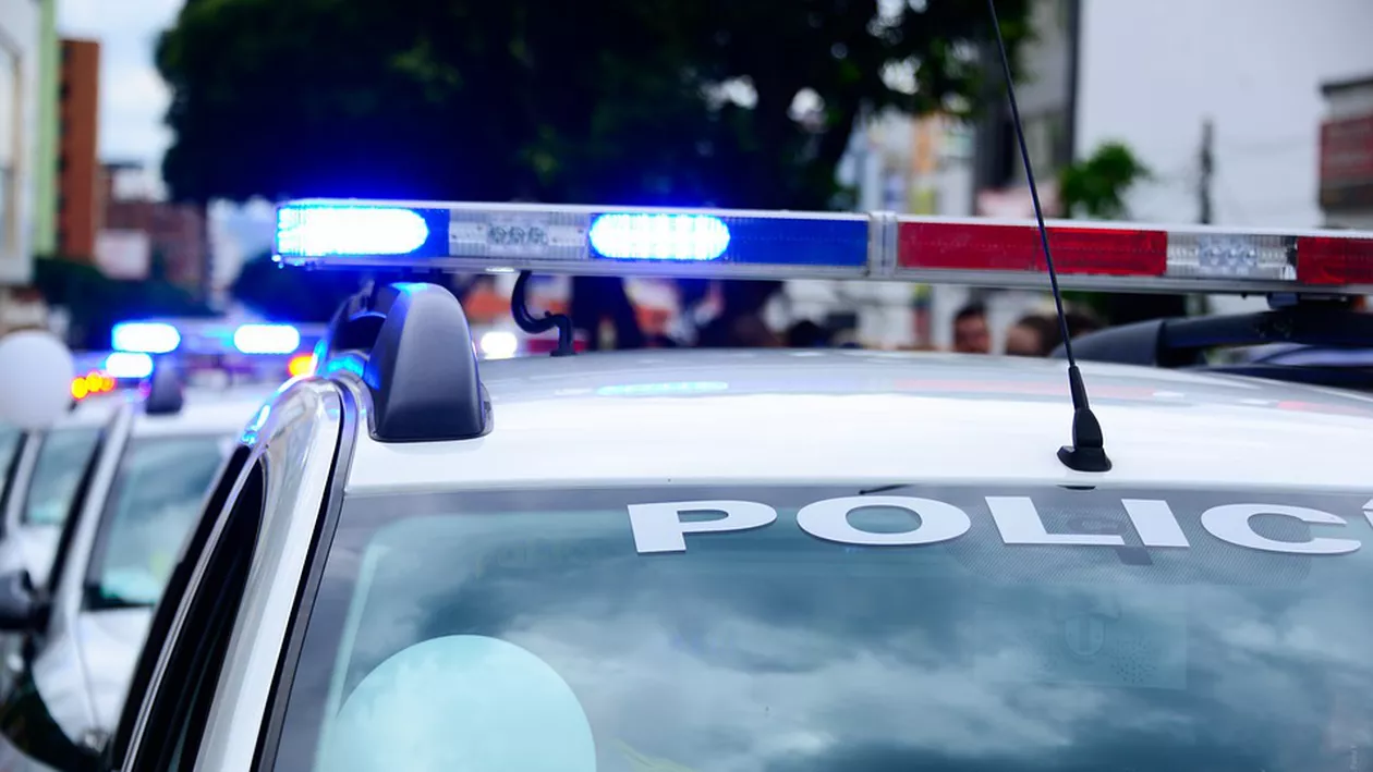 Descoperire macabră la malul unui râu! O tânără a fost găsită decedată la câteva zile după ce ceruse ajutorul poliției