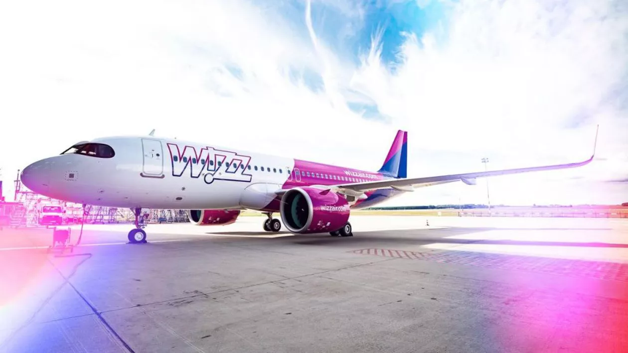 Avion Wizz Air plecat din Sibiu, deviat la Budapesta deoarece a lovit o pasăre / Incidentul, după ce compania aeriană a reprogramat mai multe alte zboruri fără să dea explicații