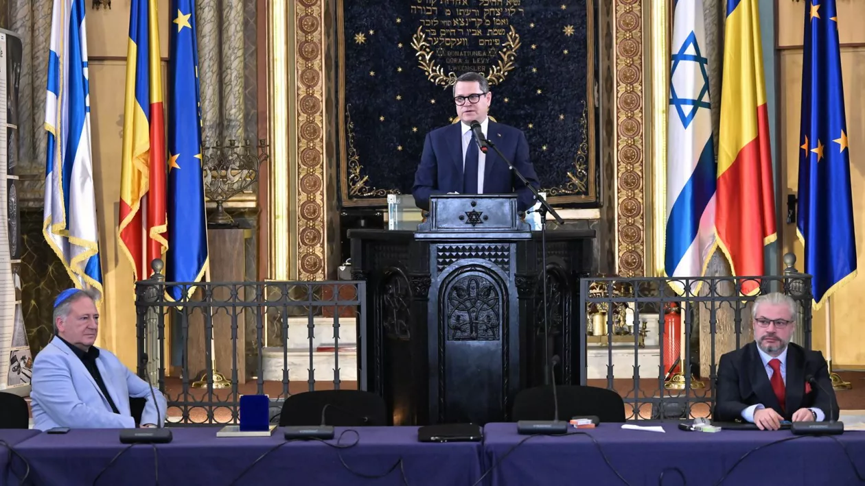 Directorul SRI, Eduard Hellvig, a primit medalia de onoare „Prieten al Comunităţilor Evreieşti din România”, cea mai înaltă distincție pe care o oferă FCER