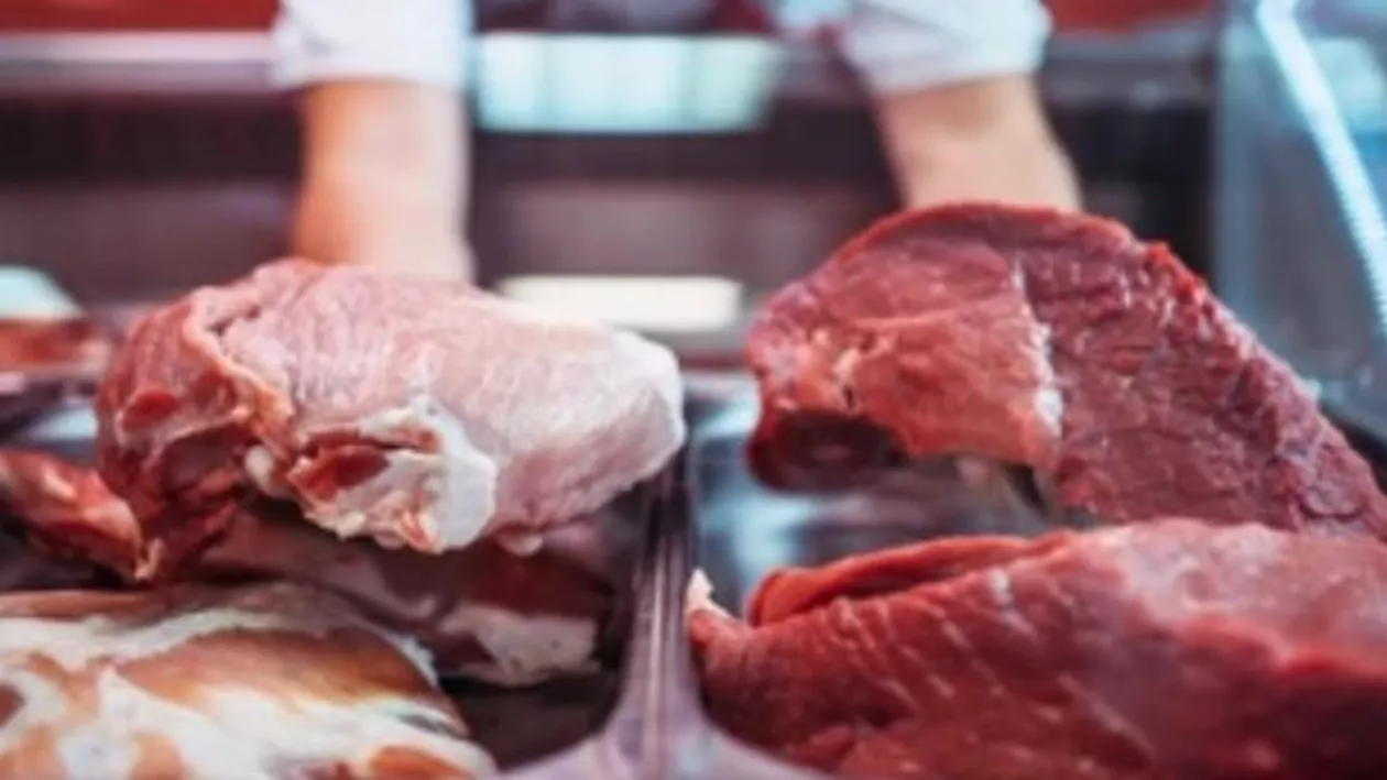 Prețurile la carnea de miel au scăzut ușor de când produsul a apărut prima oară în târguri și în magazinele mari: „Săptămâna trecută era un preț mai mare”