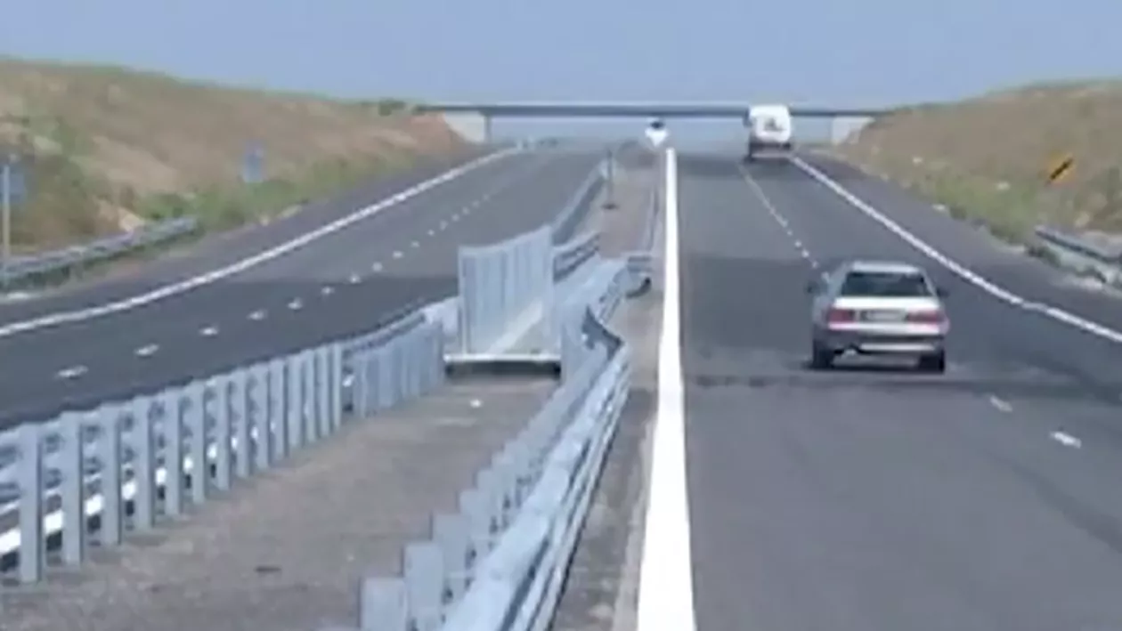 Goană nebună pe Autostrada Deva - Nădlac. Ce amendă a primit un șofer maghiar care a fost prins cu 213 km/h