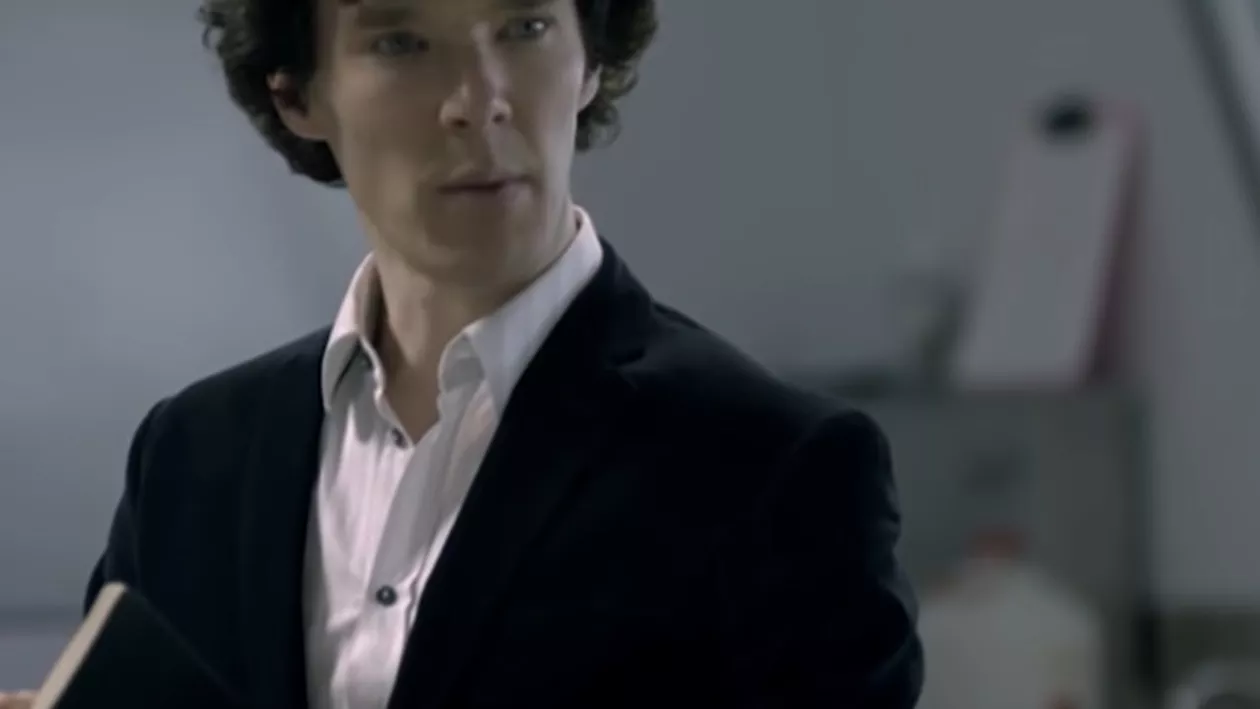 Actorul Benedict Cumberbatch și familia sa au fost amenințați de un bucătar furios cu un cuțit de pește. Bărbatul a încercat să le atace casa și le-a devastat grădina