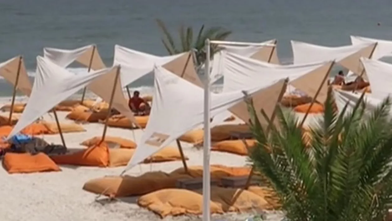 Zeci de mii de joburi sunt disponibile pe litoral / Angajatorii fac apel și către cei cu zero experiență