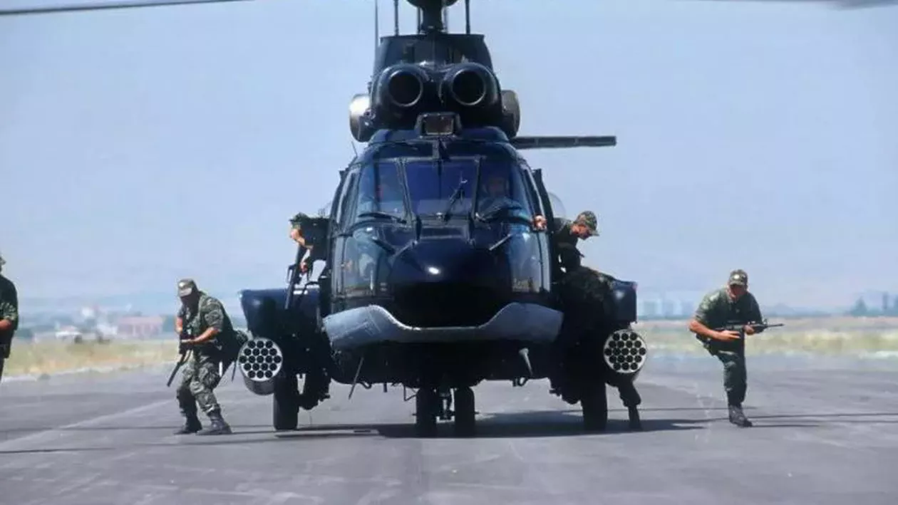 Emiratele Arabe Unite au reziliat contractul pentru 12 elicoptere multirol încheiat cu Airbus, motivând costuri ridicate de întreținere / În plină criză la buget, Armata Română dă 150 de milioane de euro pentru două elicoptere H215M