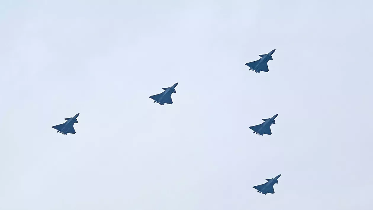 Avion de vânătoare al Chinei, manevră „inutil de agresivă” în apropierea unei aeronave militare a SUA