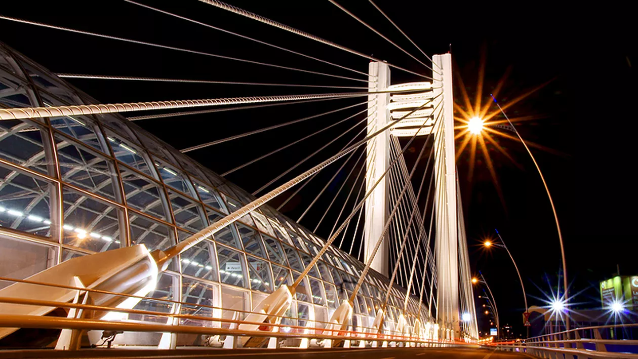 Grav accident rutier pe Podul Basarab. 7 persoane au fost rănite