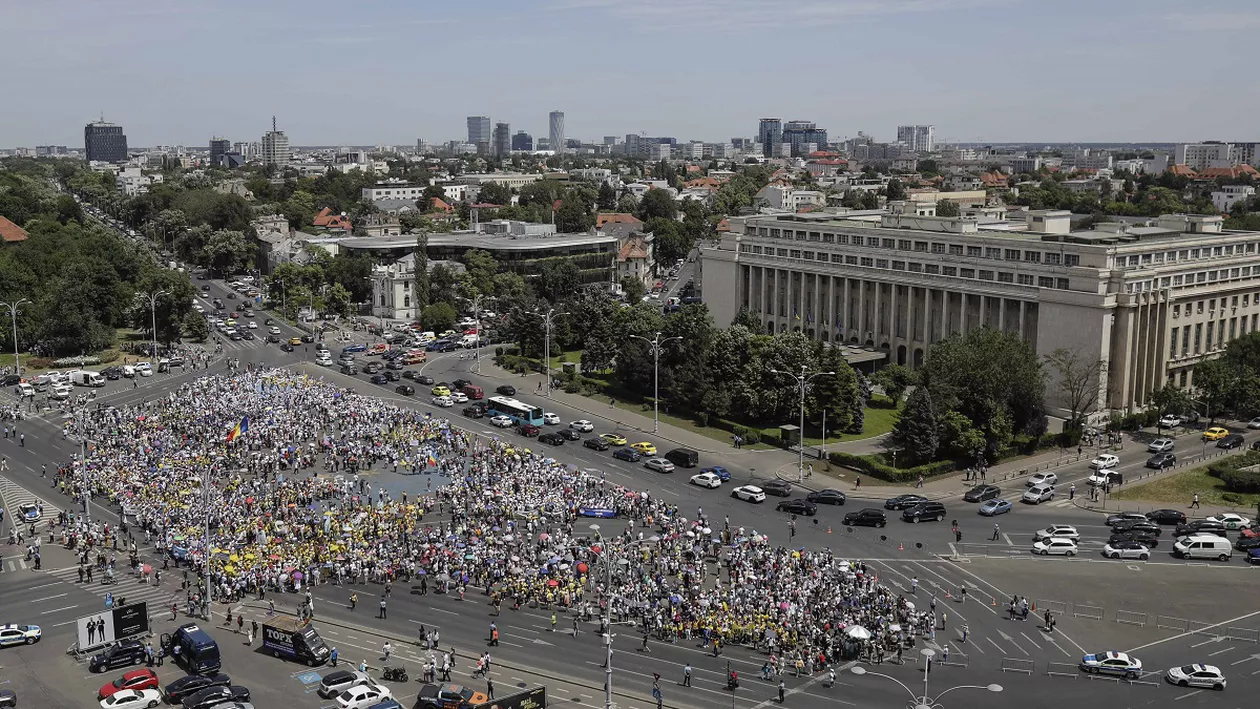 Constructorii protestează la Guvern, pentru că PSD-PNL vrea eliminarea facilităților fiscale. „Nu ne alungați din țară”