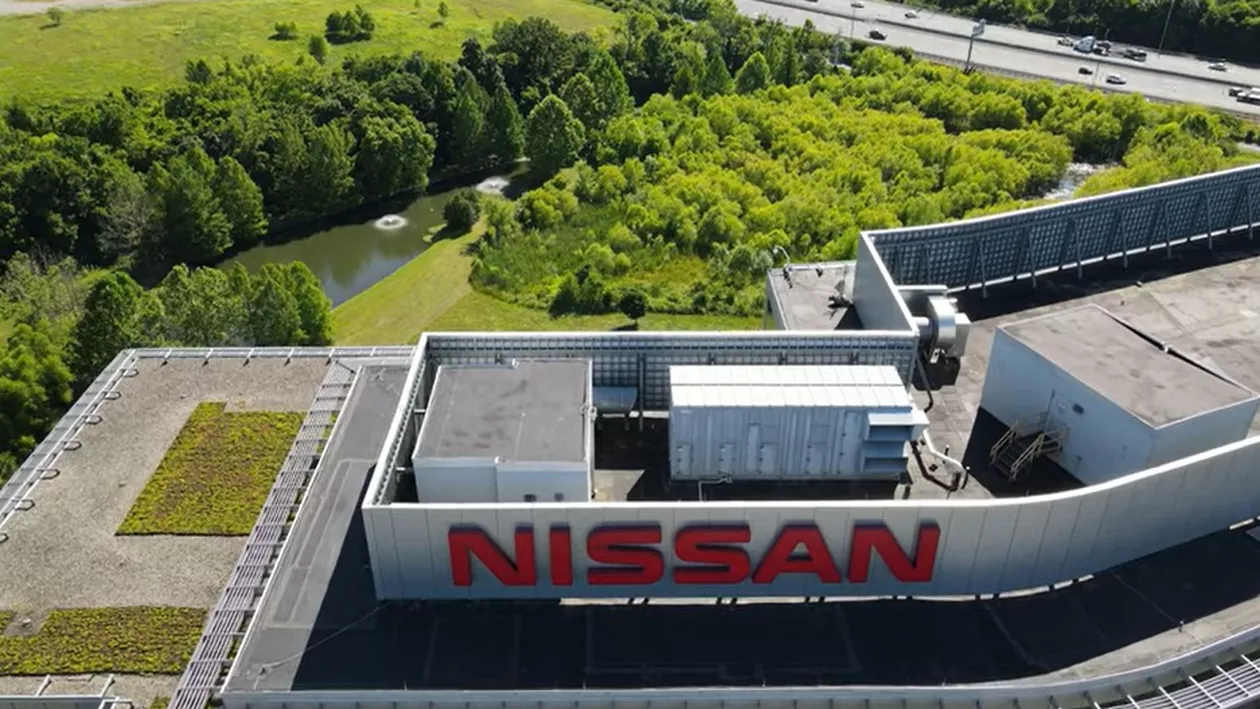 Fostul șef Nissan, Carlos Ghosn dă în judecată producătorul auto și cere peste un miliard de dolari pentru defăimare