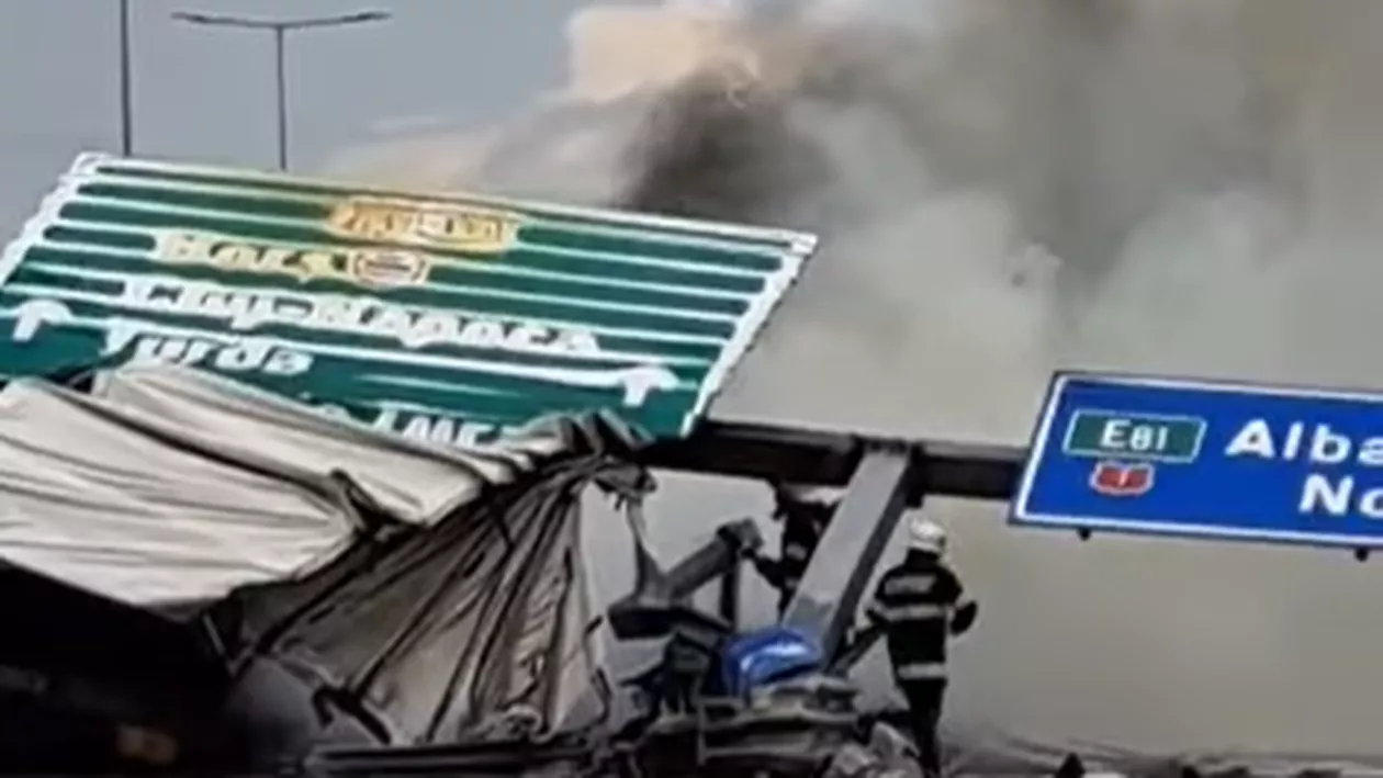Accident teribil în Alba. Un tir a luat foc în urma impactului cu parapeţii (VIDEO)