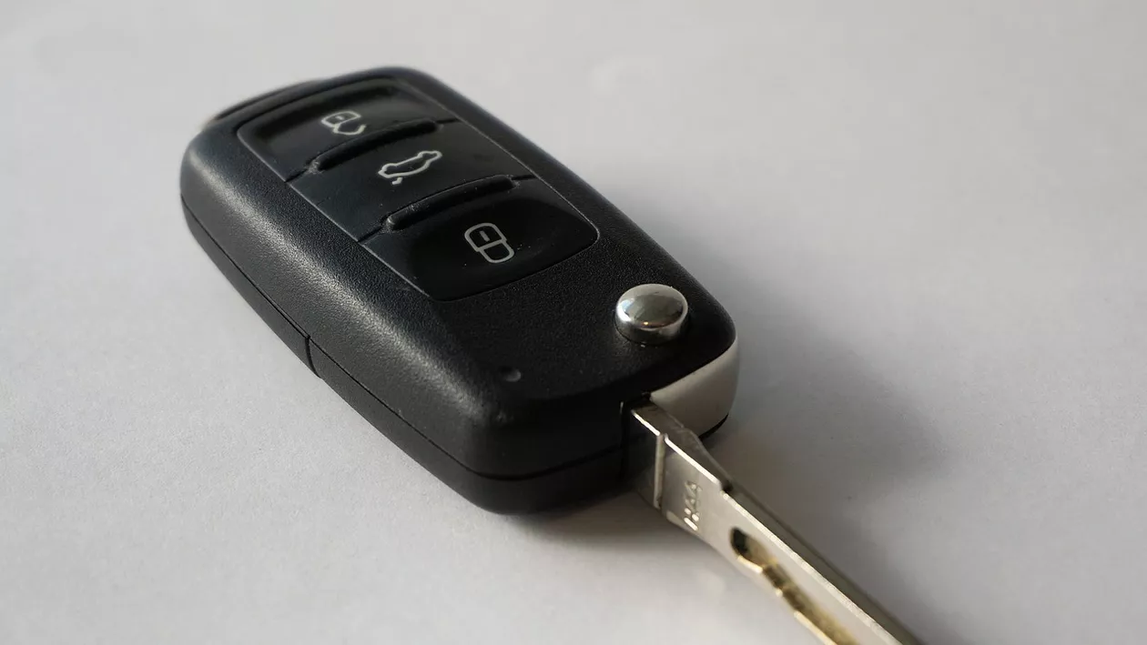 Butonul secret de pe cheile mașinilor. Detaliul de care șoferii nu știau până acum
