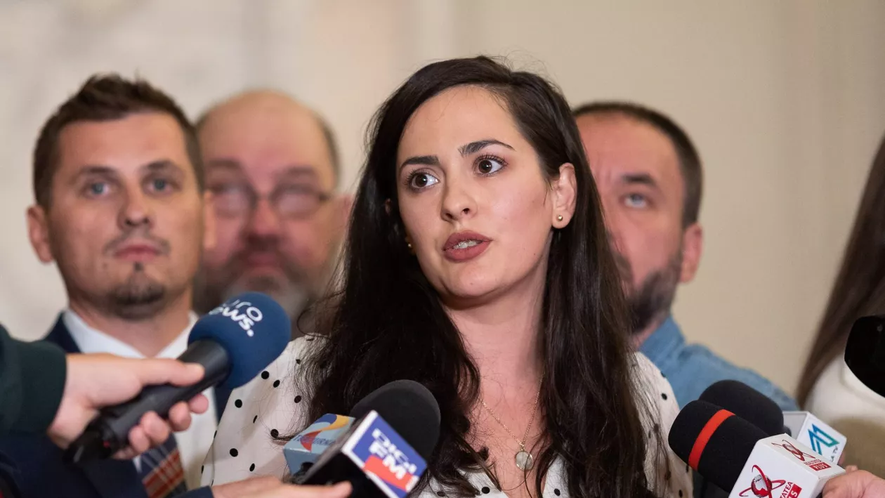 Alianța Dreapta Unită va ataca în instanță deciziile privind comasarea alegerilor. Diana Stoica: Sunt un atac la democrația din România. Comasări au existat și în alte state, dar niciunde anunțate cu două-trei luni înainte de alegeri (VIDEO)